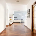 Romely House St Peter Apartment